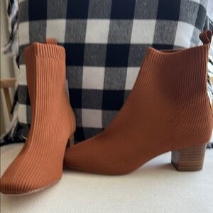 Women's Tan Ankle Boots